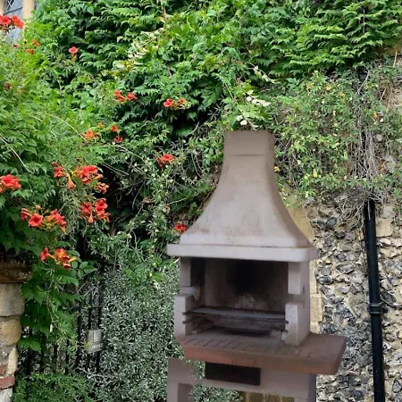 Soavis Garden In Downtown 2 Bedrooms